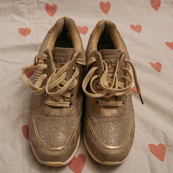 Cestfini High Heel Wedge Sneakers - Gold - Picture 5 of 5